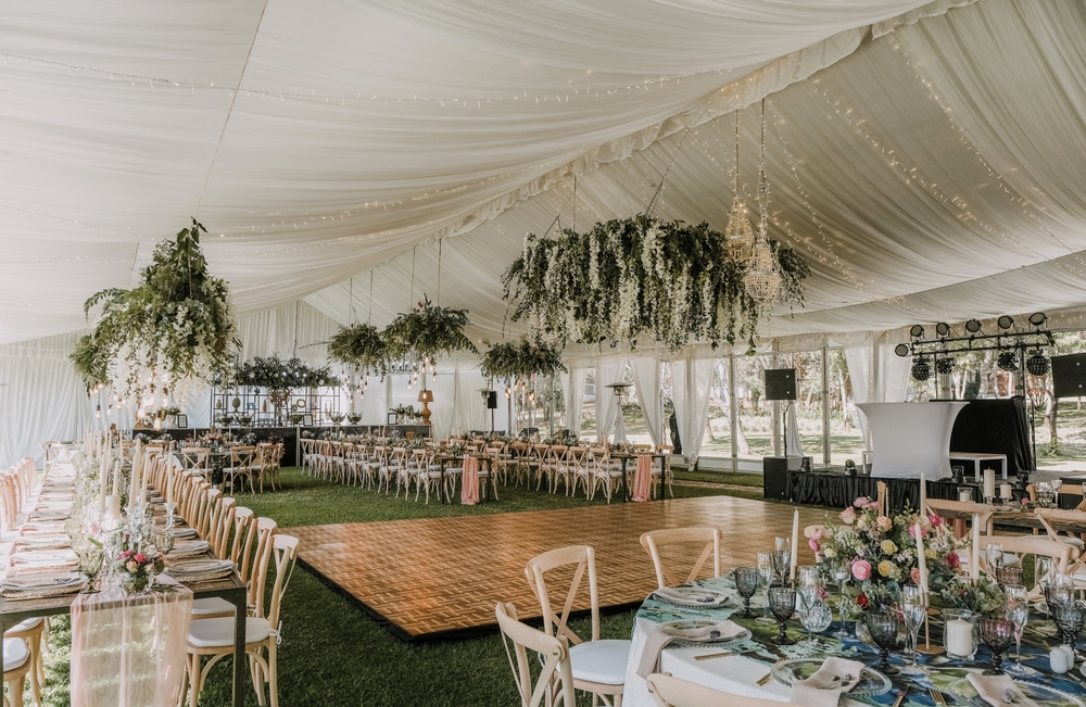 6 Reasons to Choose an All-Inclusive Venue for Your Wedding - hangar wedding venue new orleans - the hangar